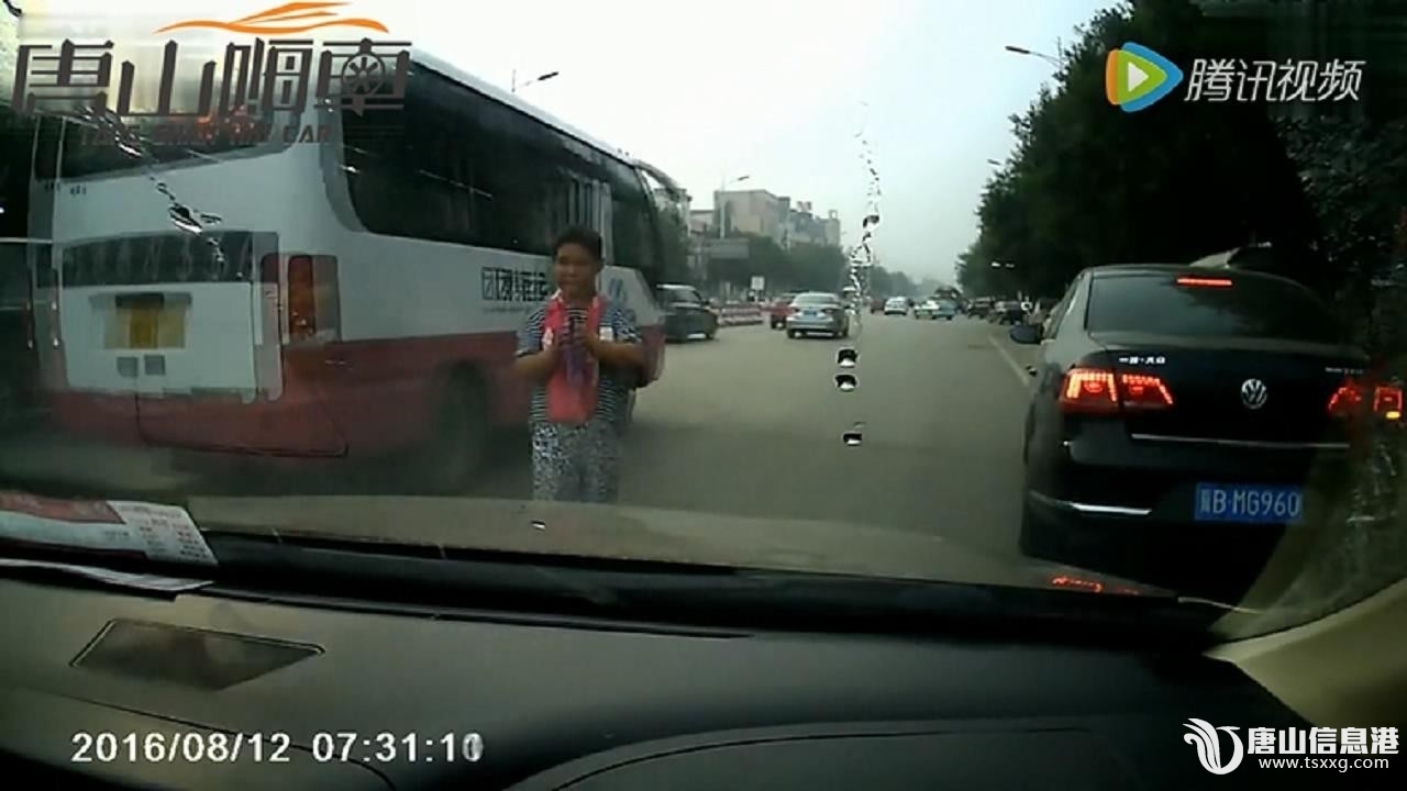 54ee13982662e0b7cf15033370f0abb1.jpg