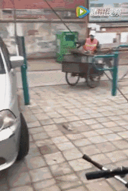 d5e939714af6152b6d283ff63ea6888f.gif