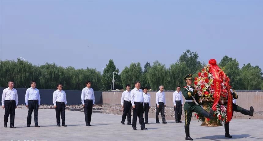 8aafc4ea98bc0061764dd6f48b86bb41.jpg